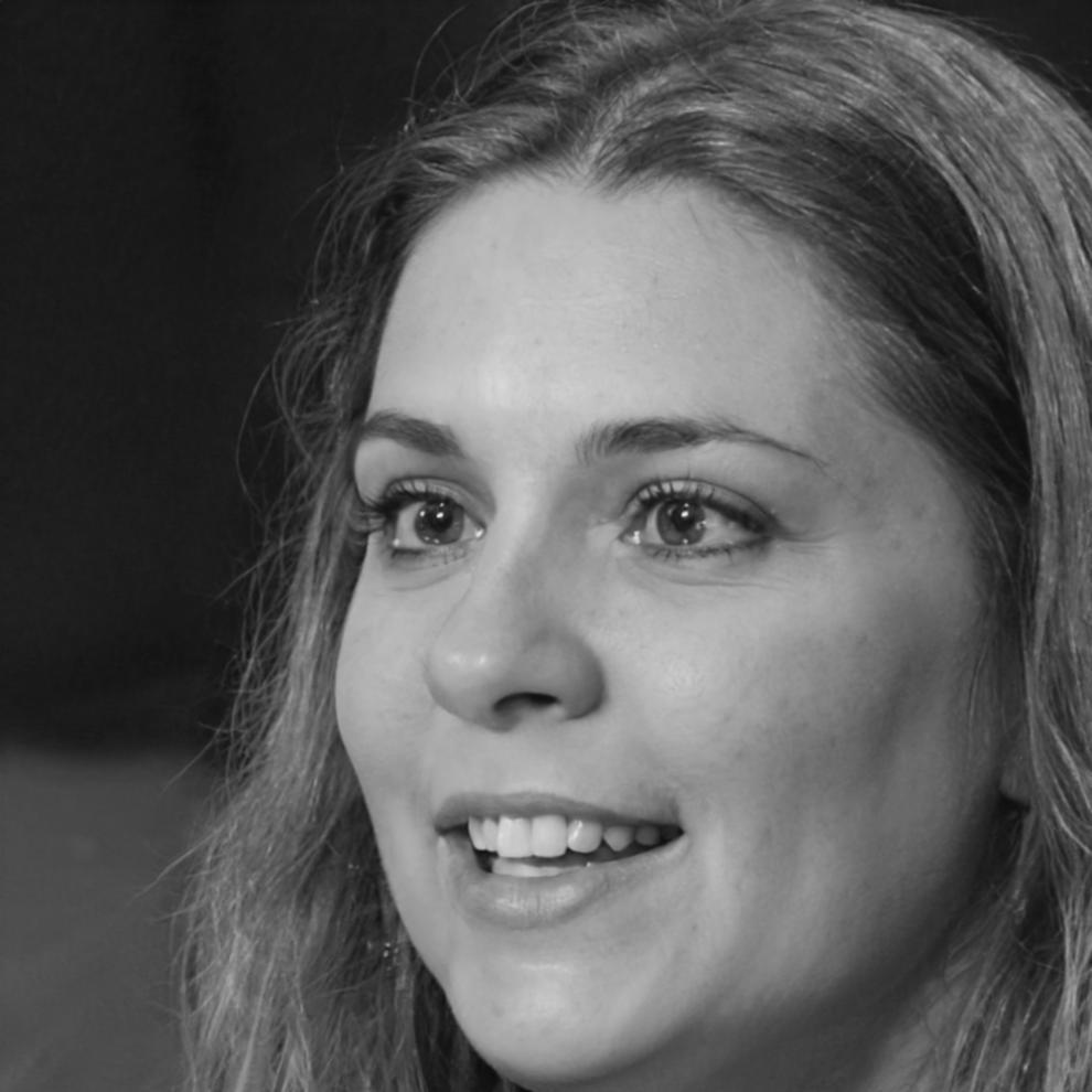Portraitfoto von Sarah Müller, erfolgreiche Teilnehmerin